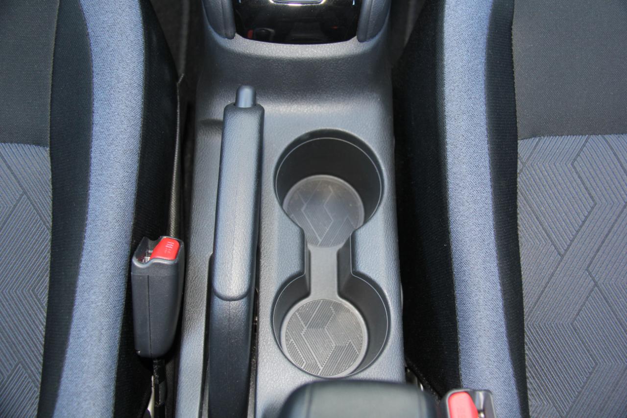 Nissan Versa SV 2025