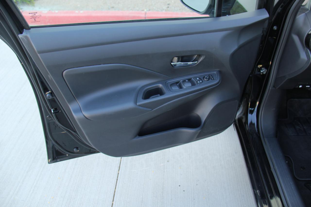 Nissan Versa SV 2025