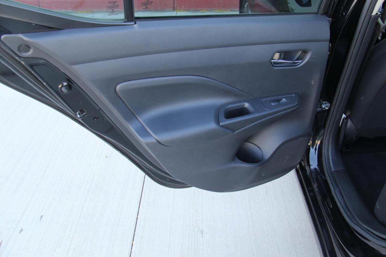 Nissan Versa SV 2025