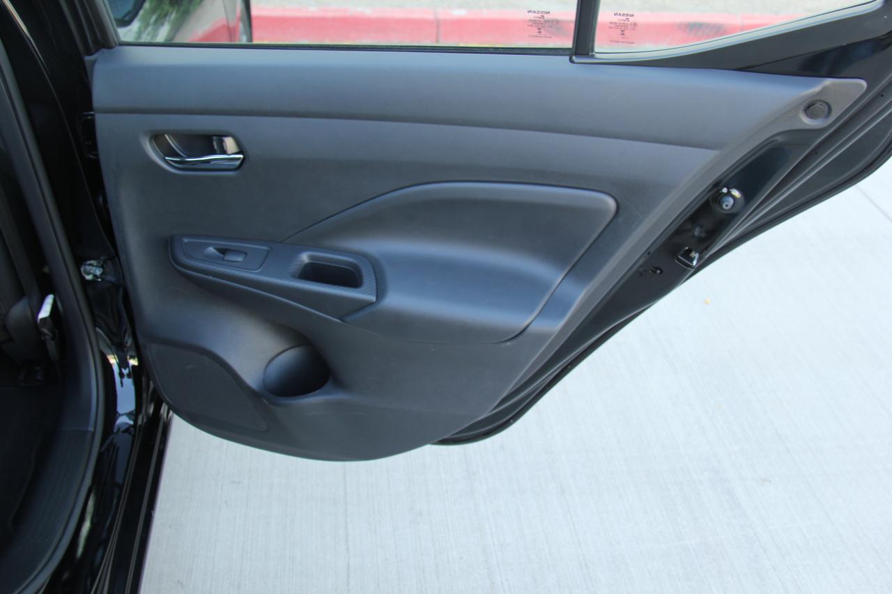 Nissan Versa SV 2025