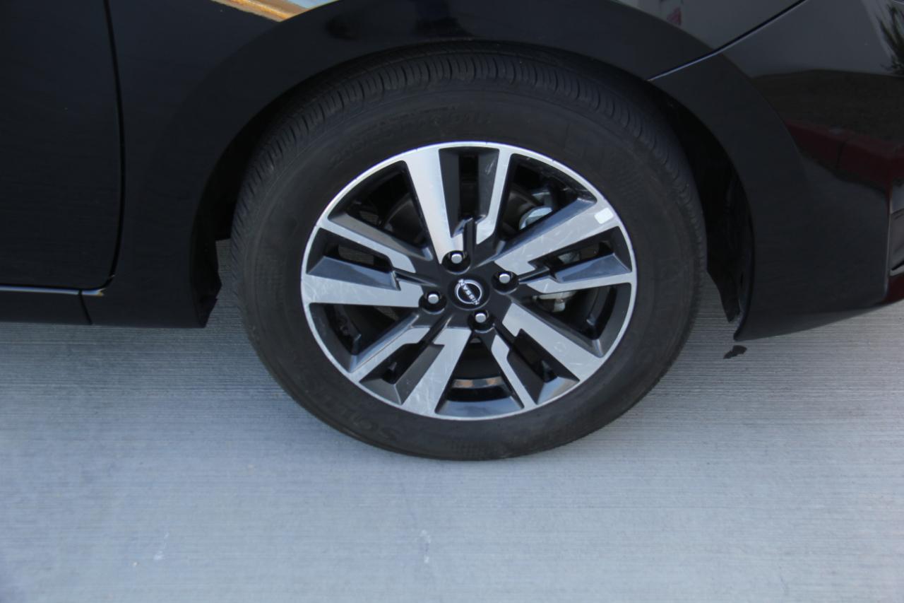 Nissan Versa SV 2025