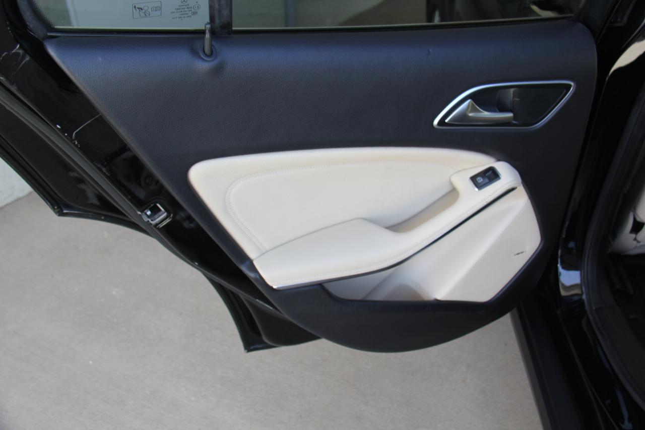 Mercedes-Benz GLA-Class GLA250 4MATIC 2018