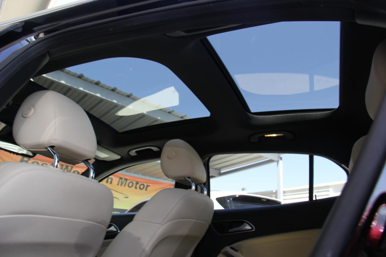 Mercedes-Benz GLA-Class GLA250 4MATIC 2018