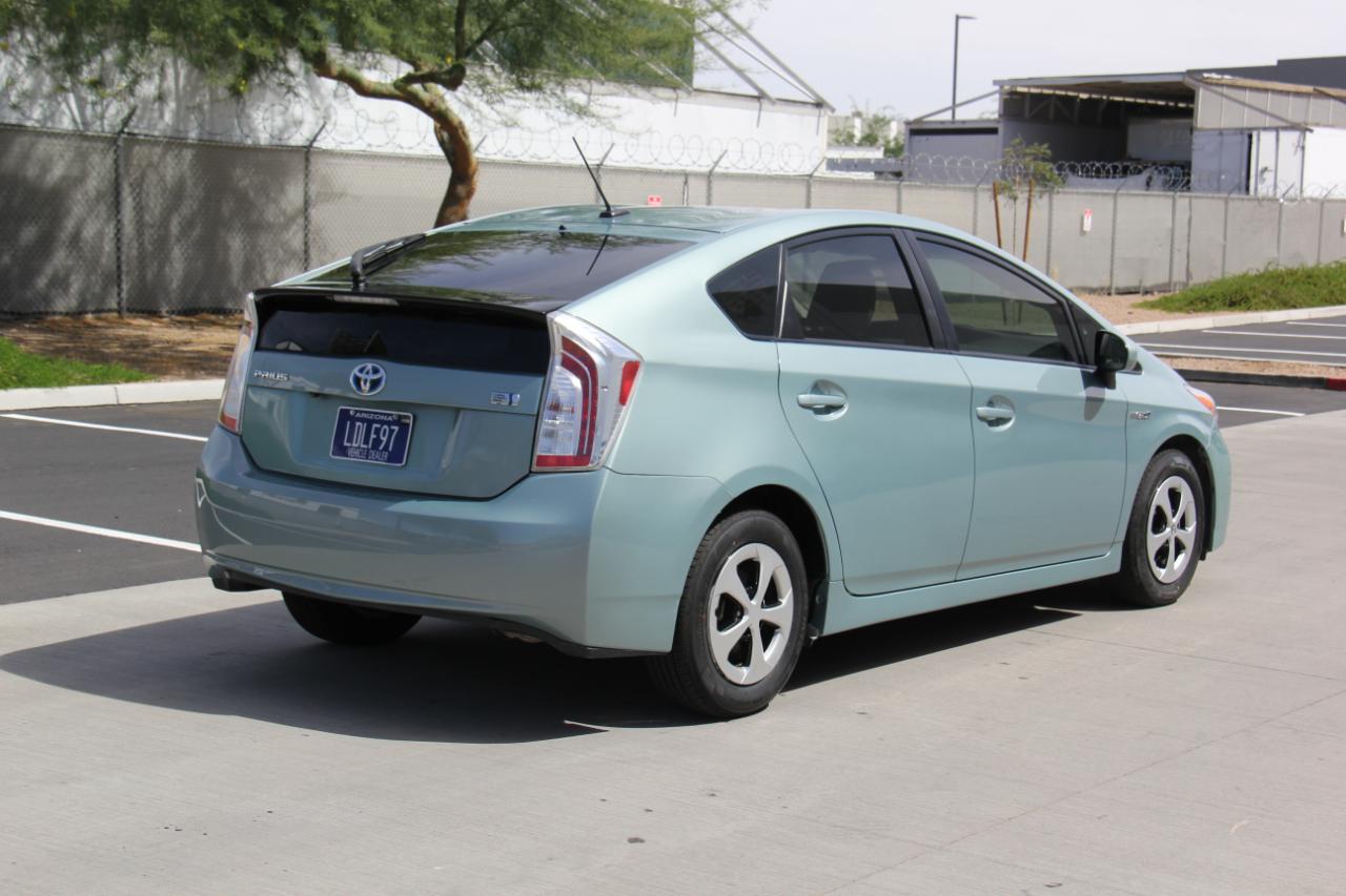Toyota Prius Three 2015