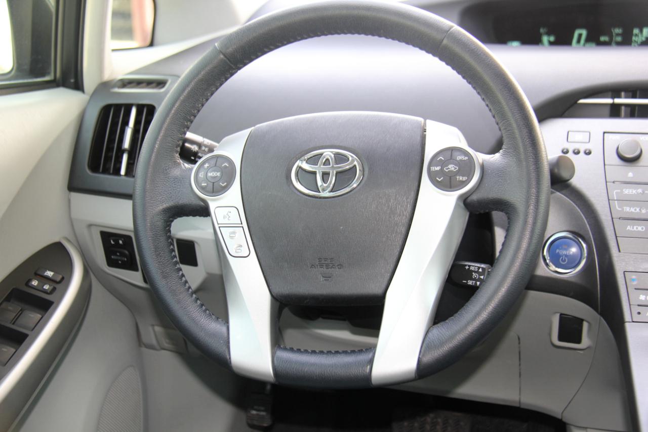 Toyota Prius Three 2015