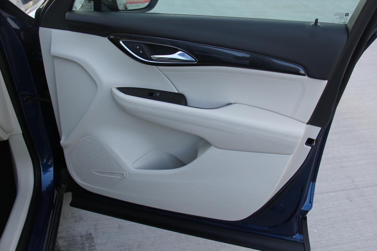 Buick Envision Essense AWD 2022