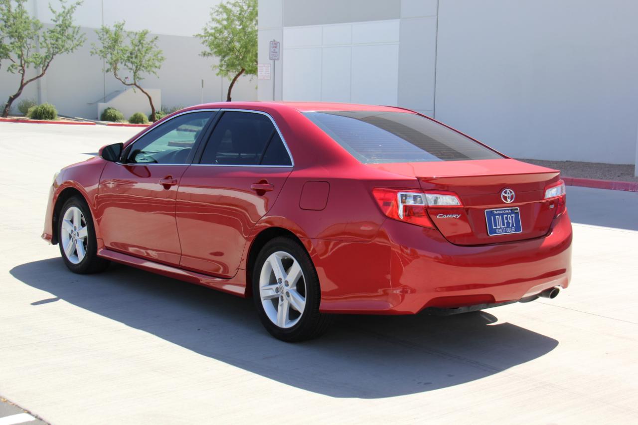 Toyota Camry SE 2013