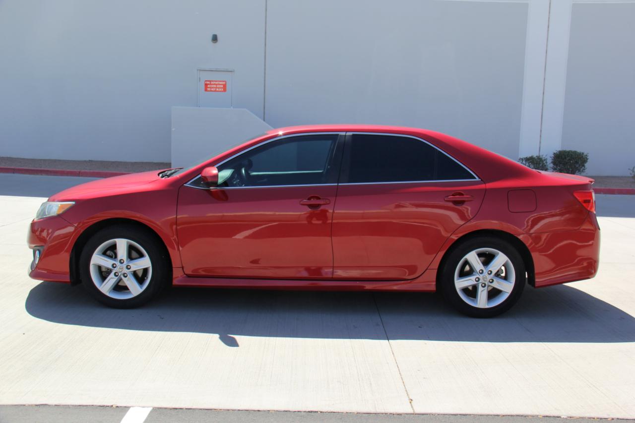 Toyota Camry SE 2013