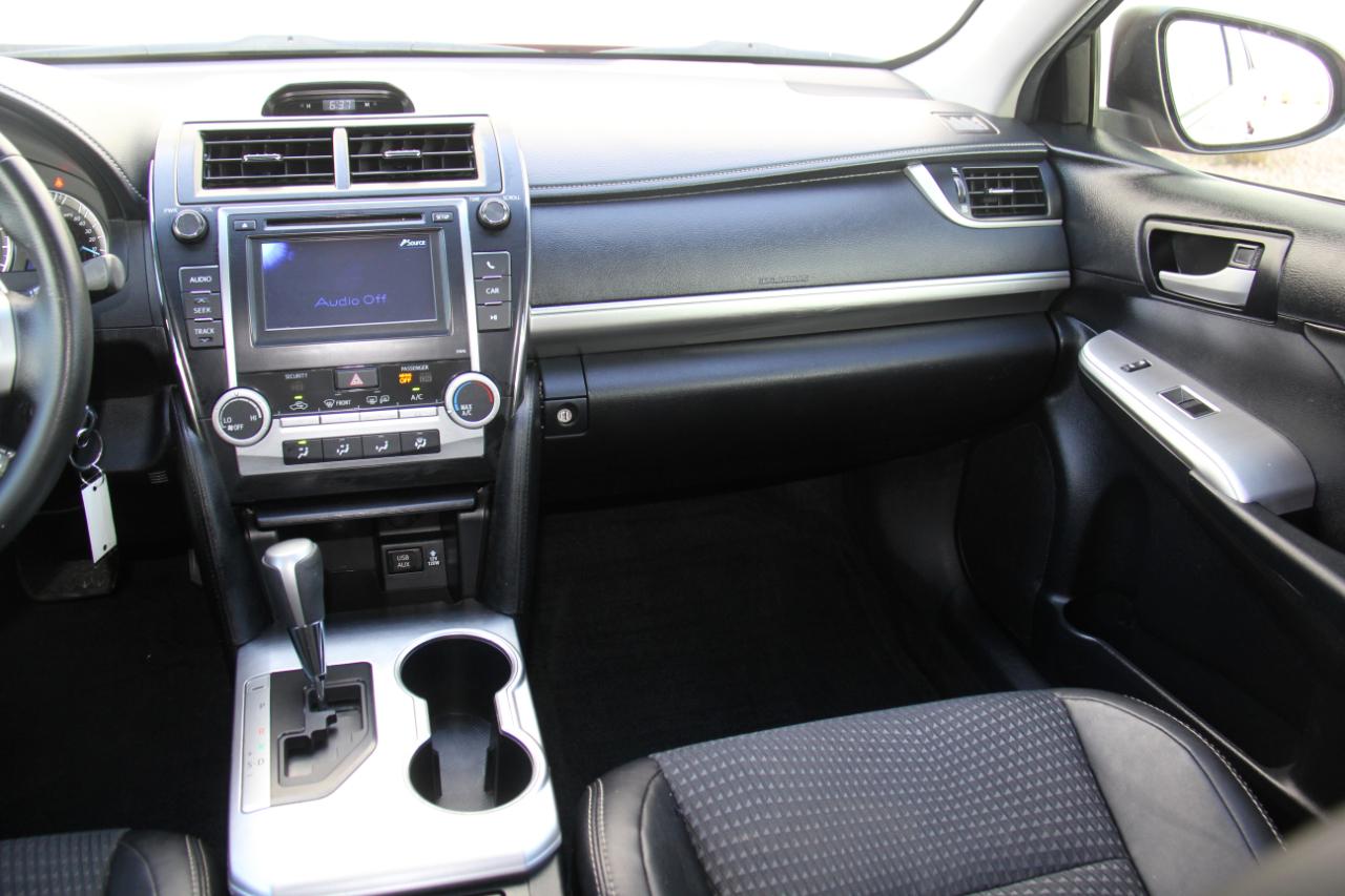 Toyota Camry SE 2013