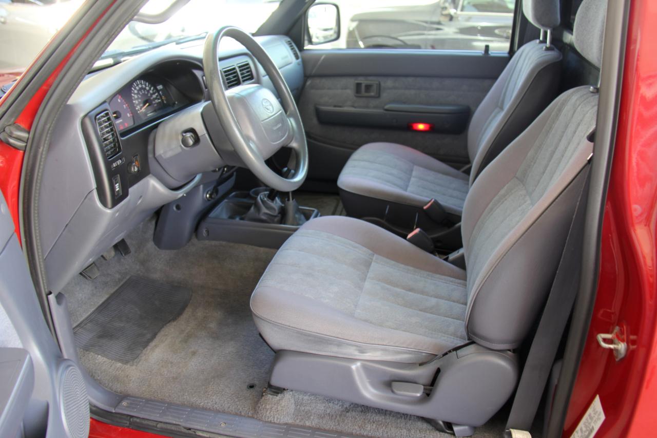 Toyota Tacoma Regular Cab 4WD 2000