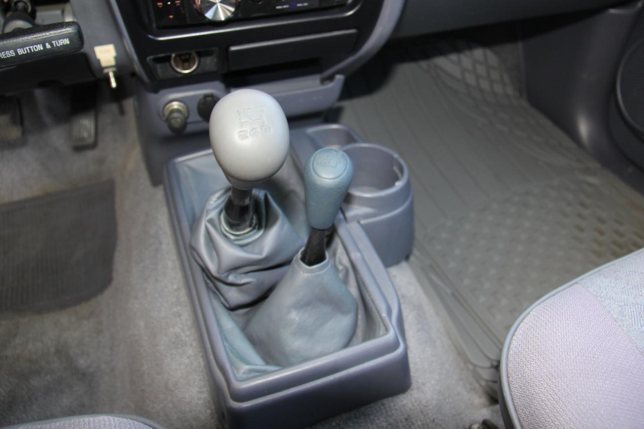 Toyota Tacoma Regular Cab 4WD 2000