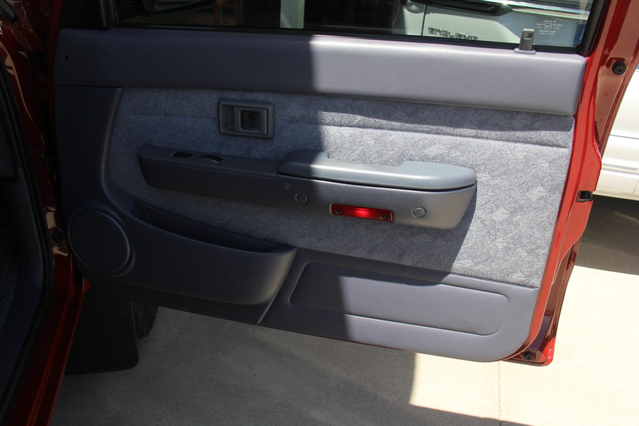Toyota Tacoma Regular Cab 4WD 2000