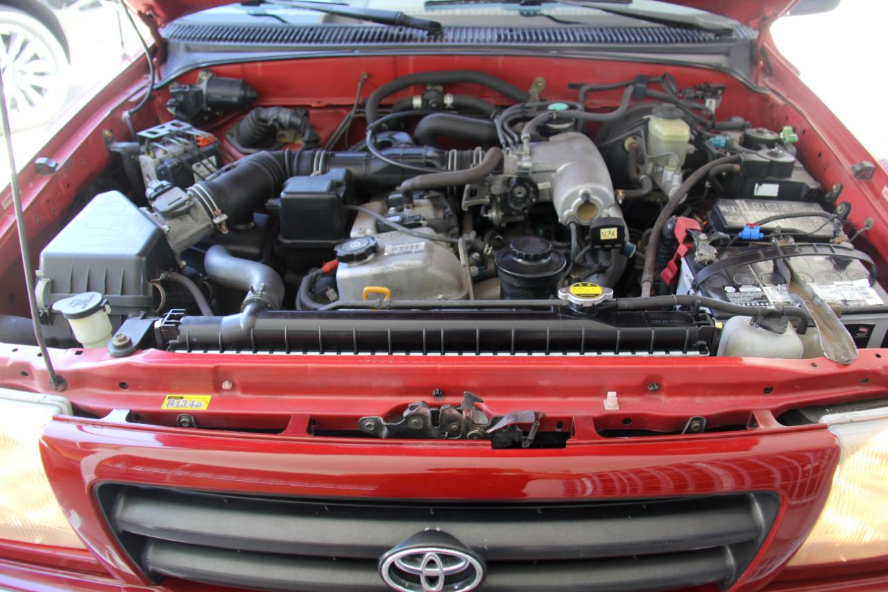 Toyota Tacoma Regular Cab 4WD 2000