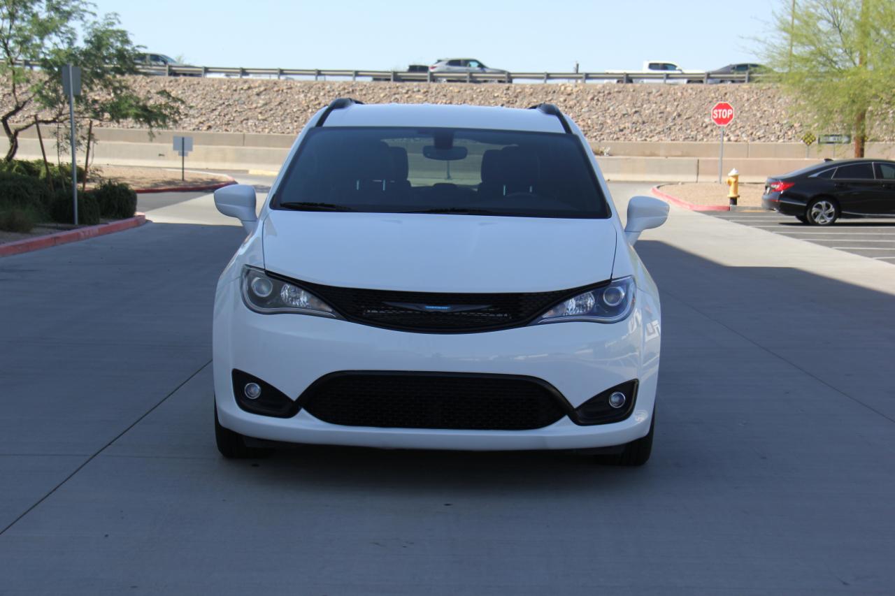 Chrysler Pacifica Hybrid Touring L 2020
