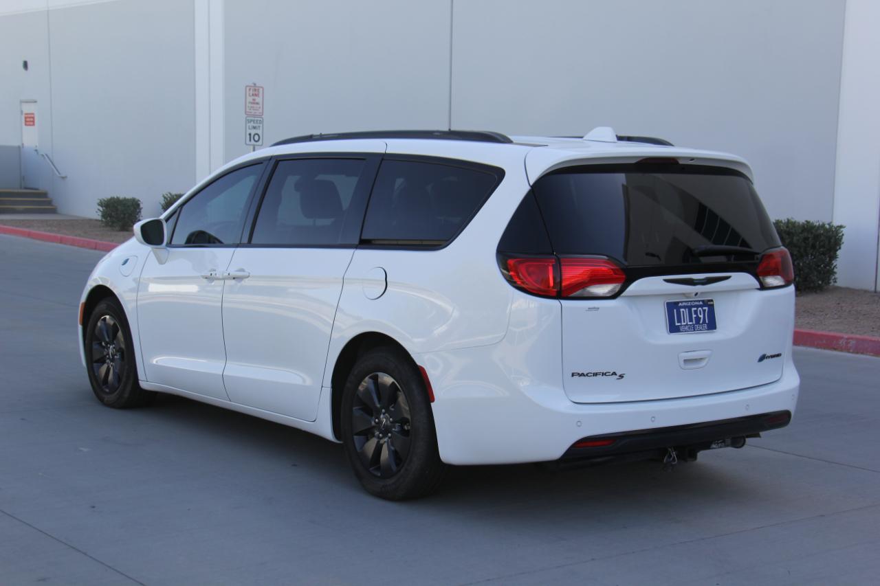 Chrysler Pacifica Hybrid Touring L 2020