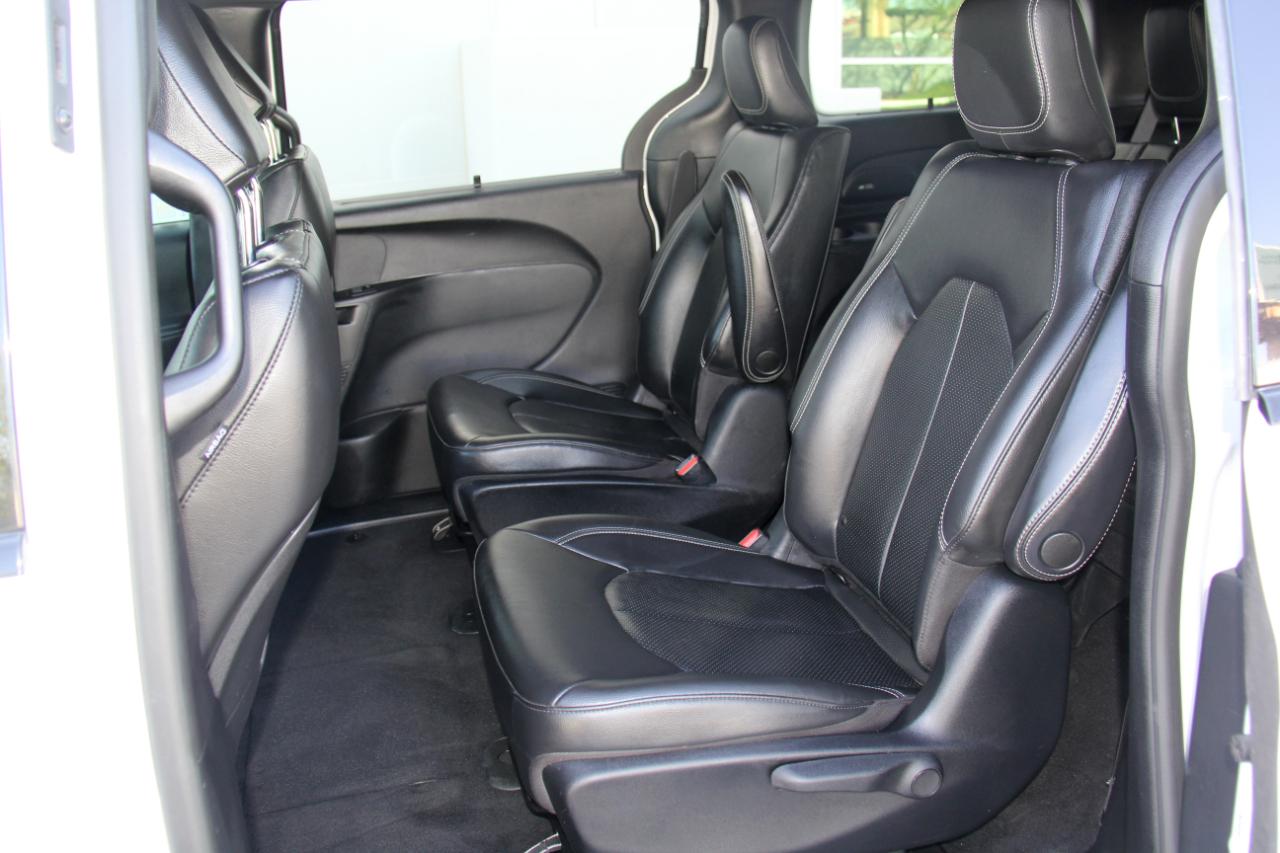 Chrysler Pacifica Hybrid Touring L 2020