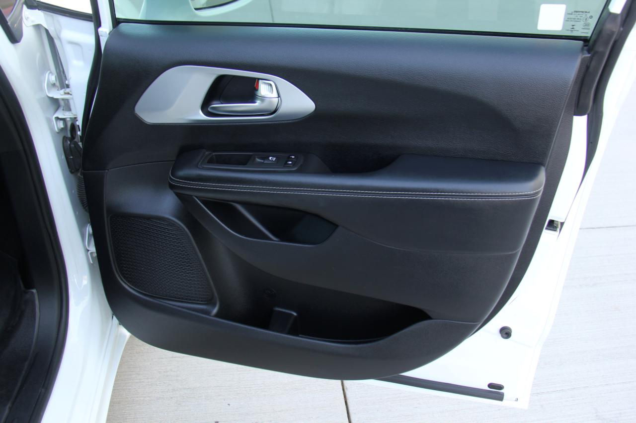 Chrysler Pacifica Hybrid Touring L 2020