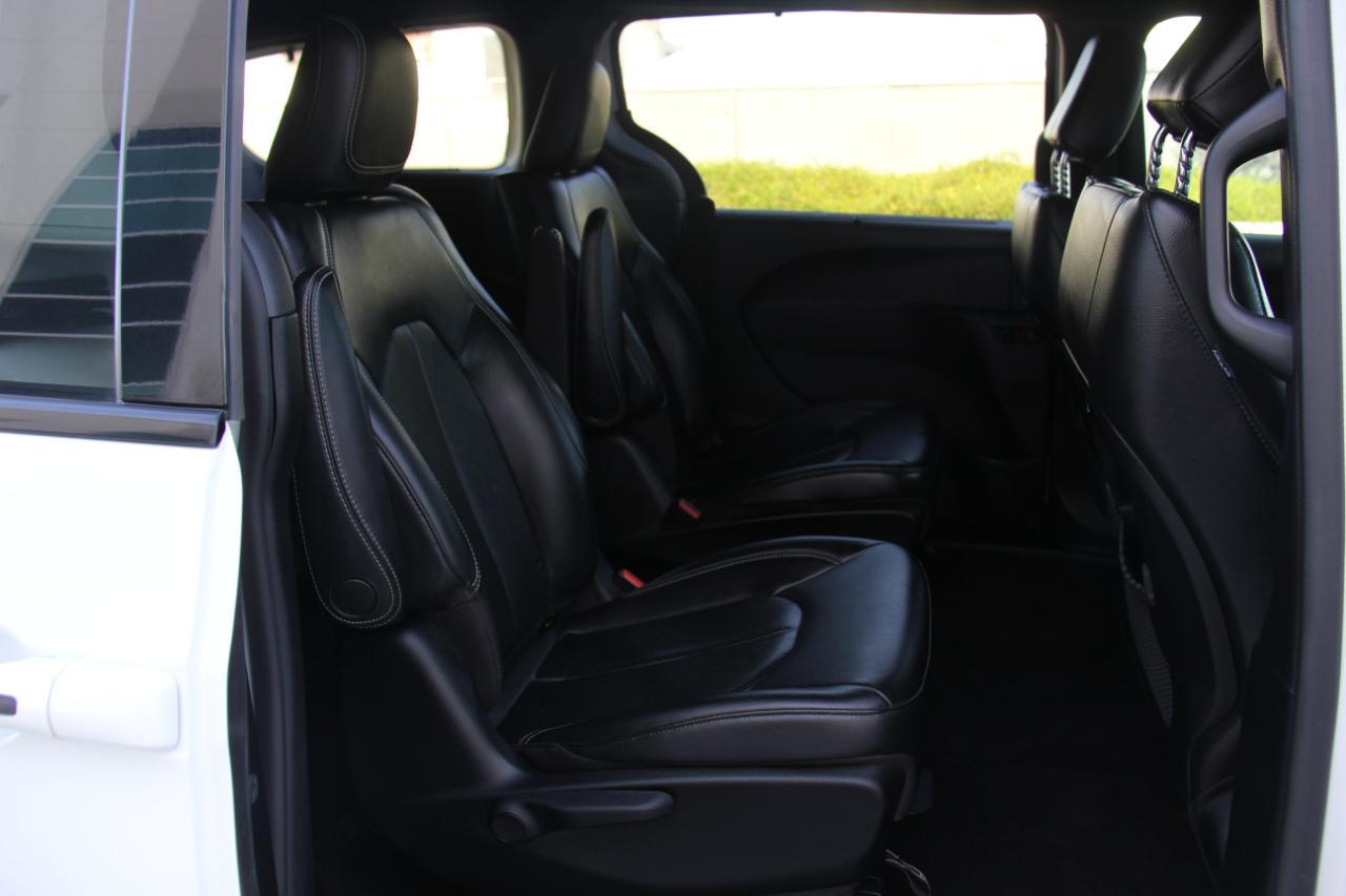 Chrysler Pacifica Hybrid Touring L 2020
