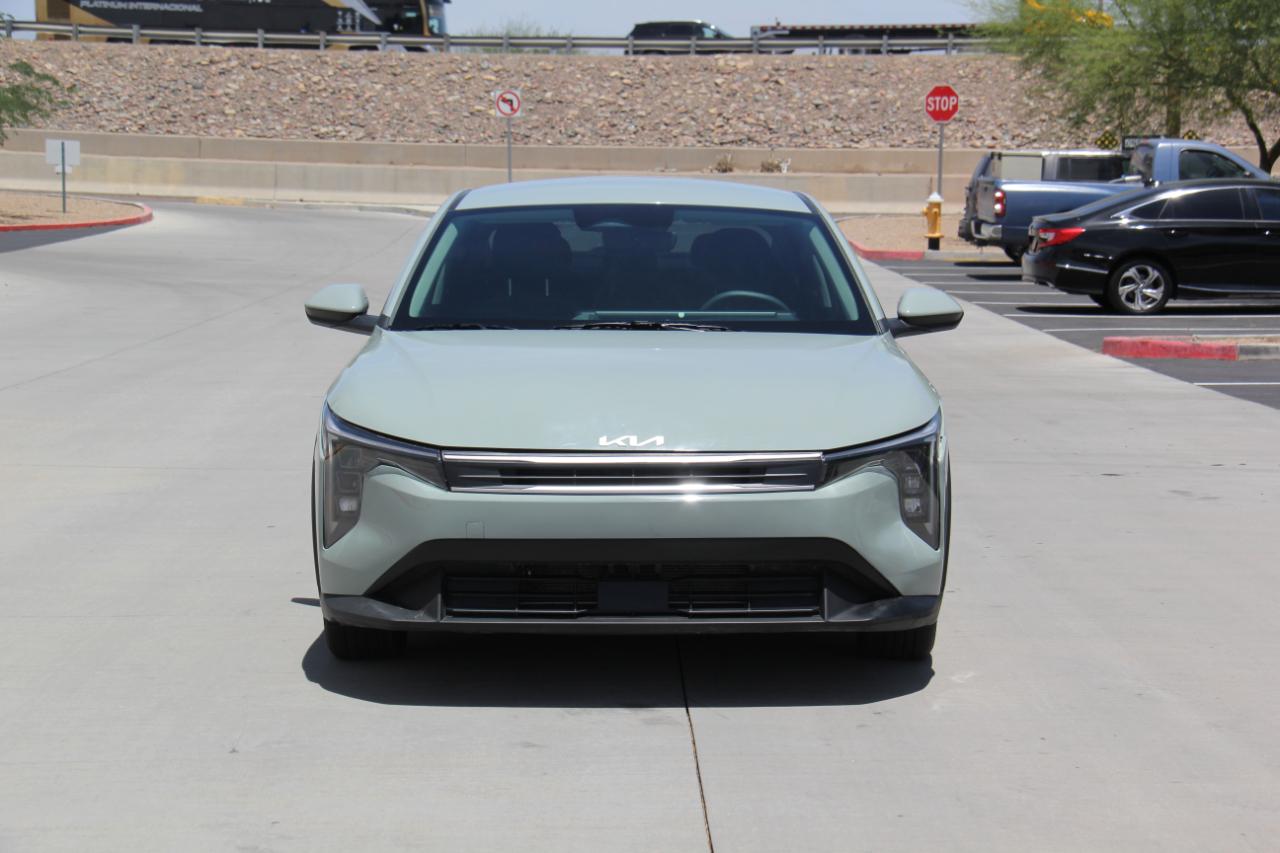 Kia K4 LXS 2025