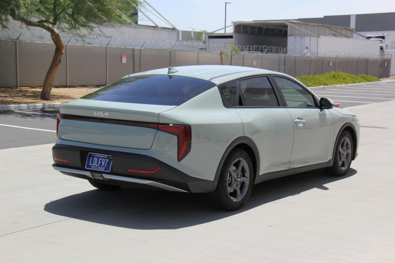 Kia K4 LXS 2025