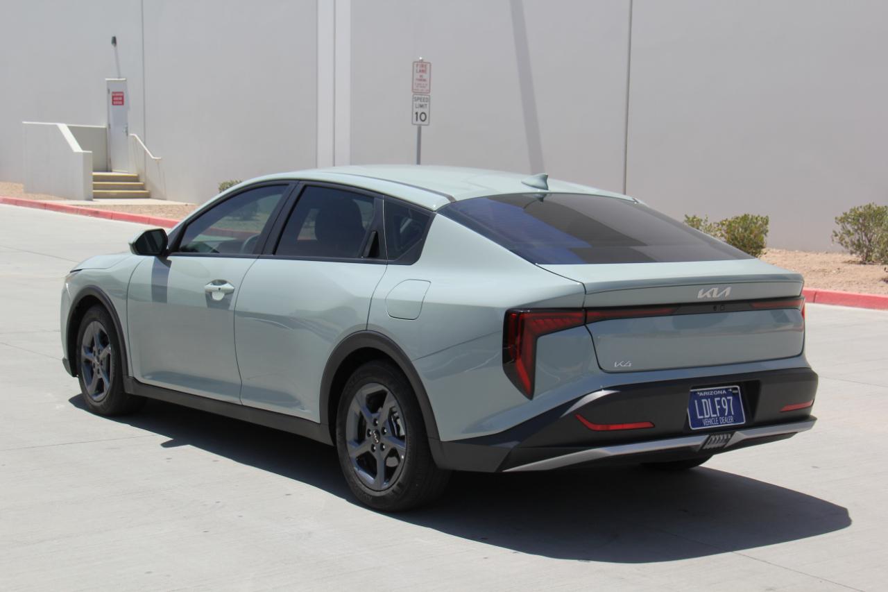 Kia K4 LXS 2025