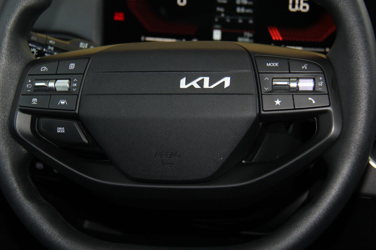Kia K4 LXS 2025