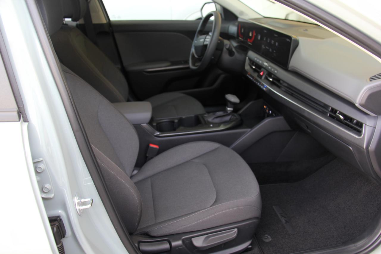 Kia K4 LXS 2025
