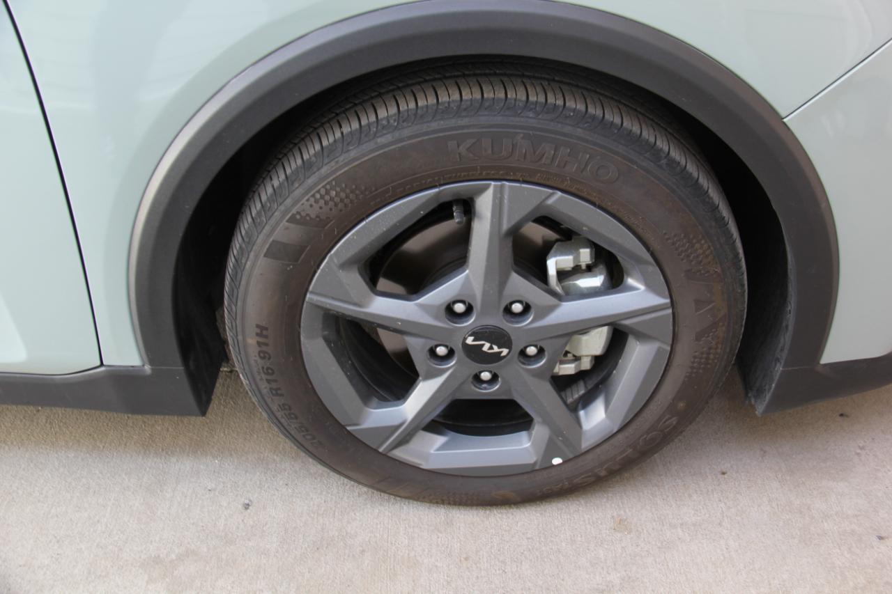 Kia K4 LXS 2025