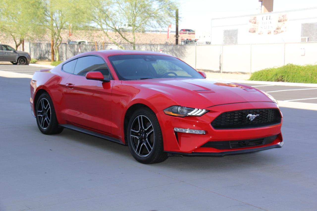 Ford Mustang EcoBoost Coupe 2023