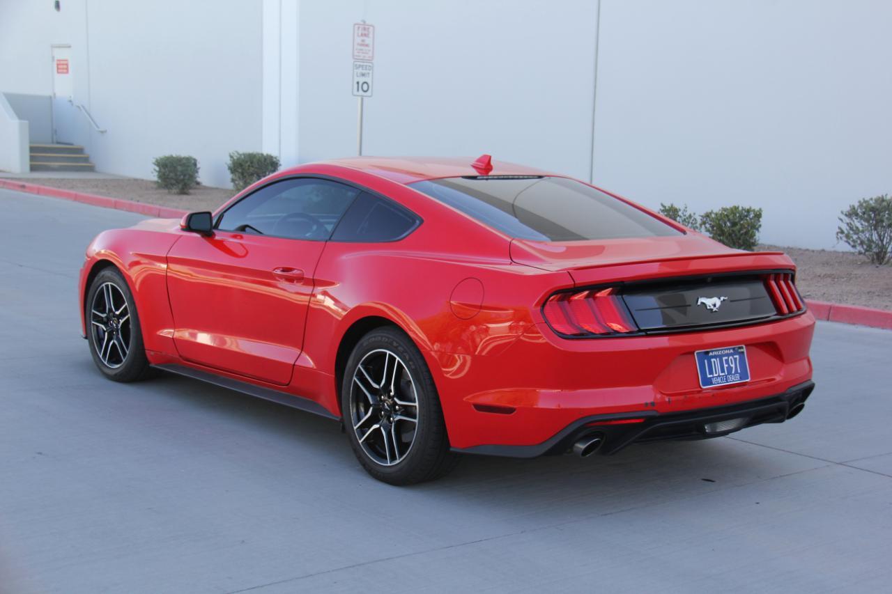 Ford Mustang EcoBoost Coupe 2023