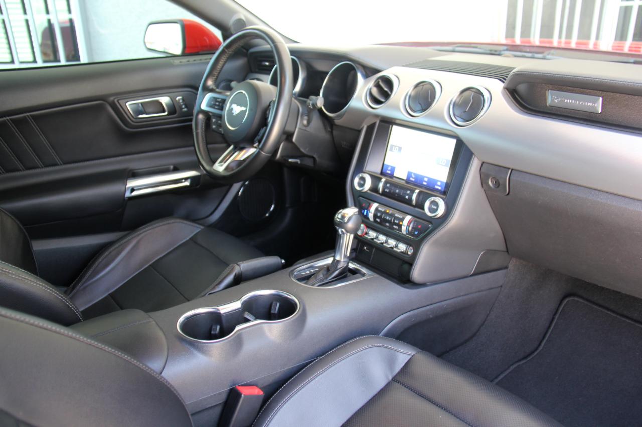 Ford Mustang EcoBoost Coupe 2023