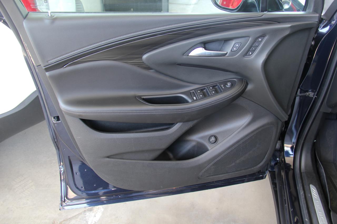 Buick Envision  2020