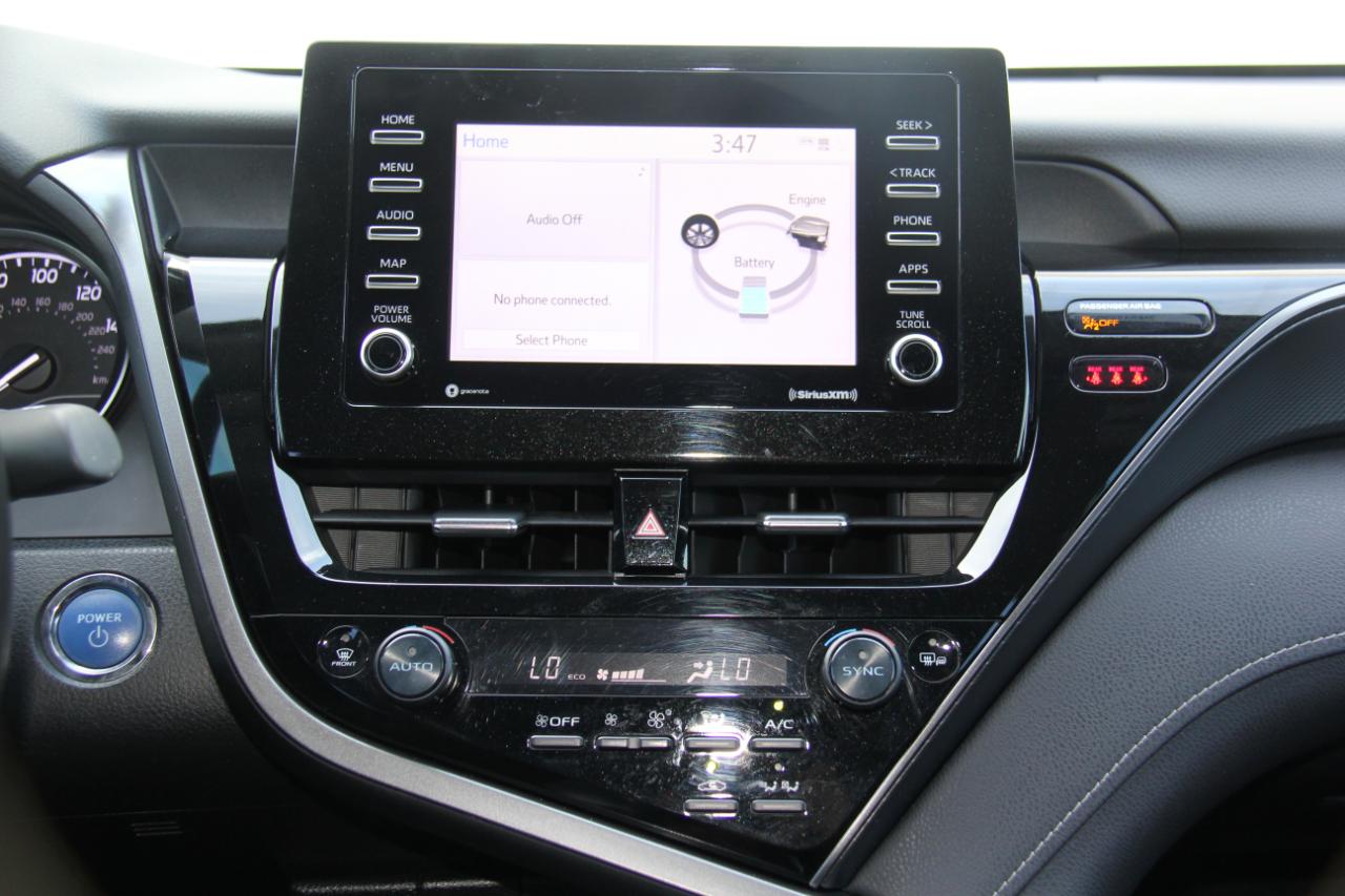 Toyota Camry Hybrid  2022