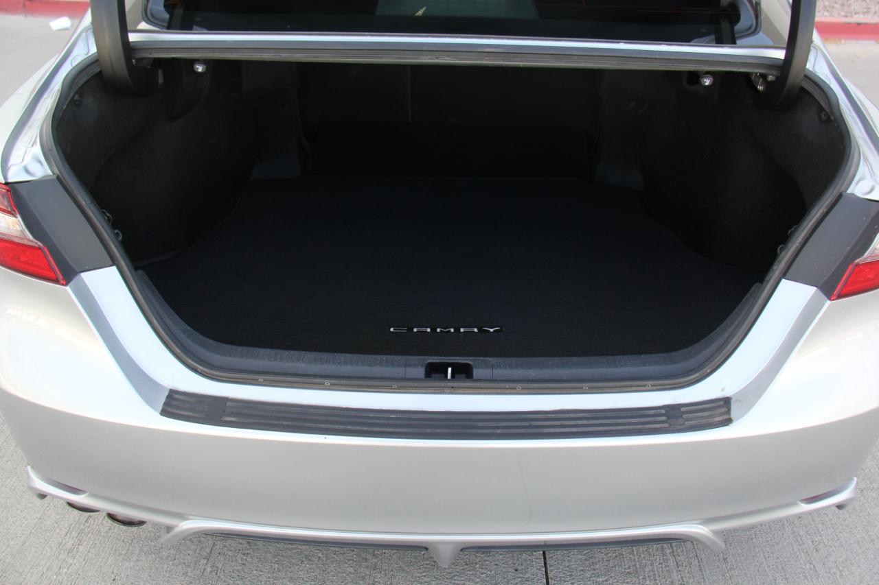 Toyota Camry Hybrid  2022