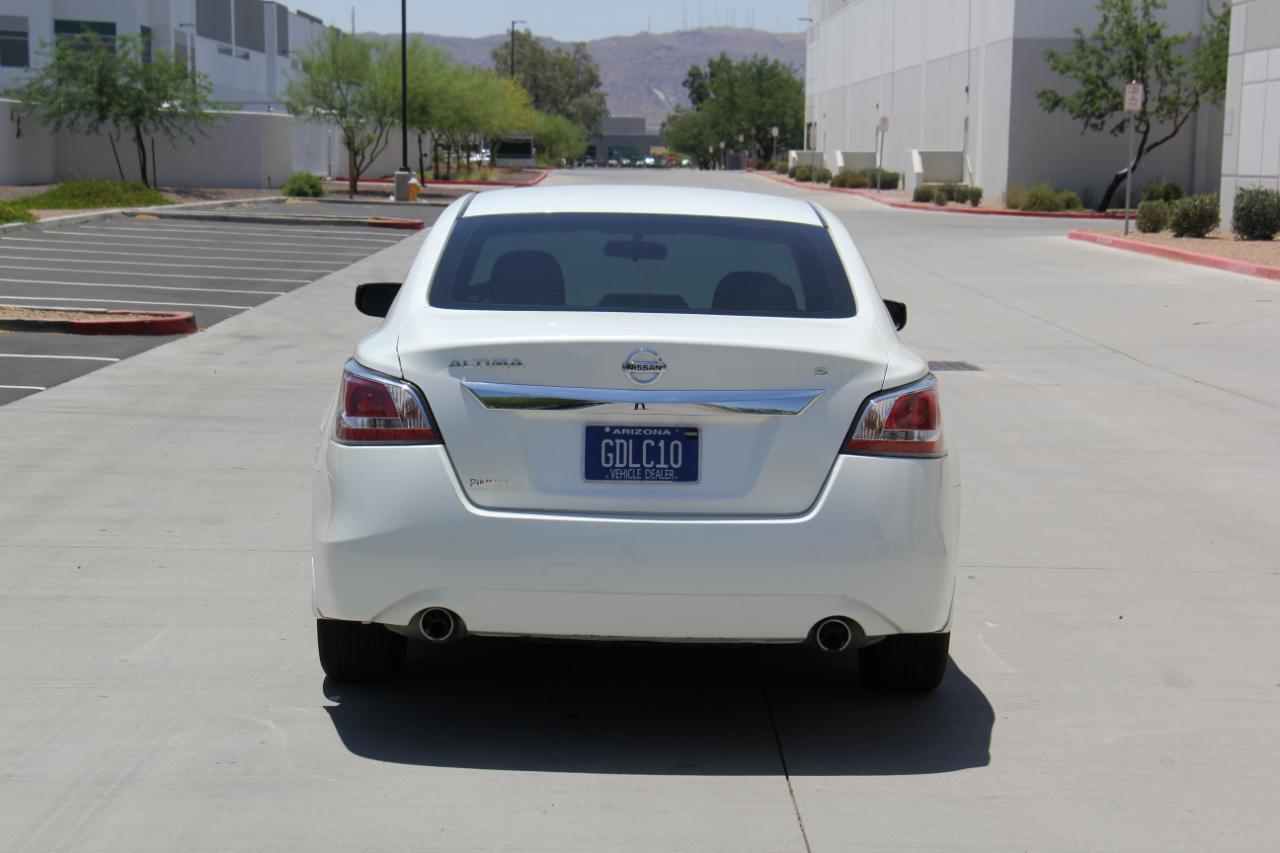 Nissan Altima 2.5 S 2015