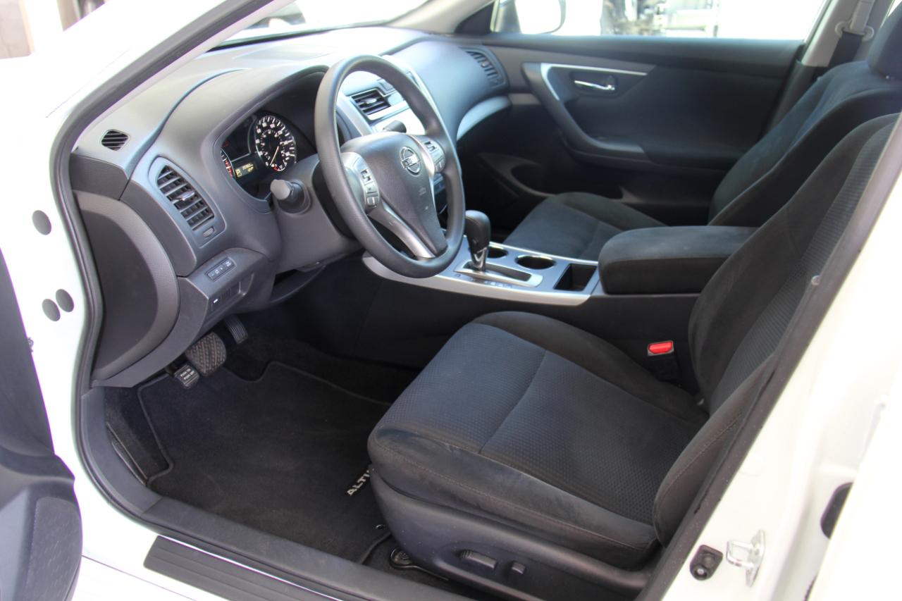 Nissan Altima 2.5 S 2015