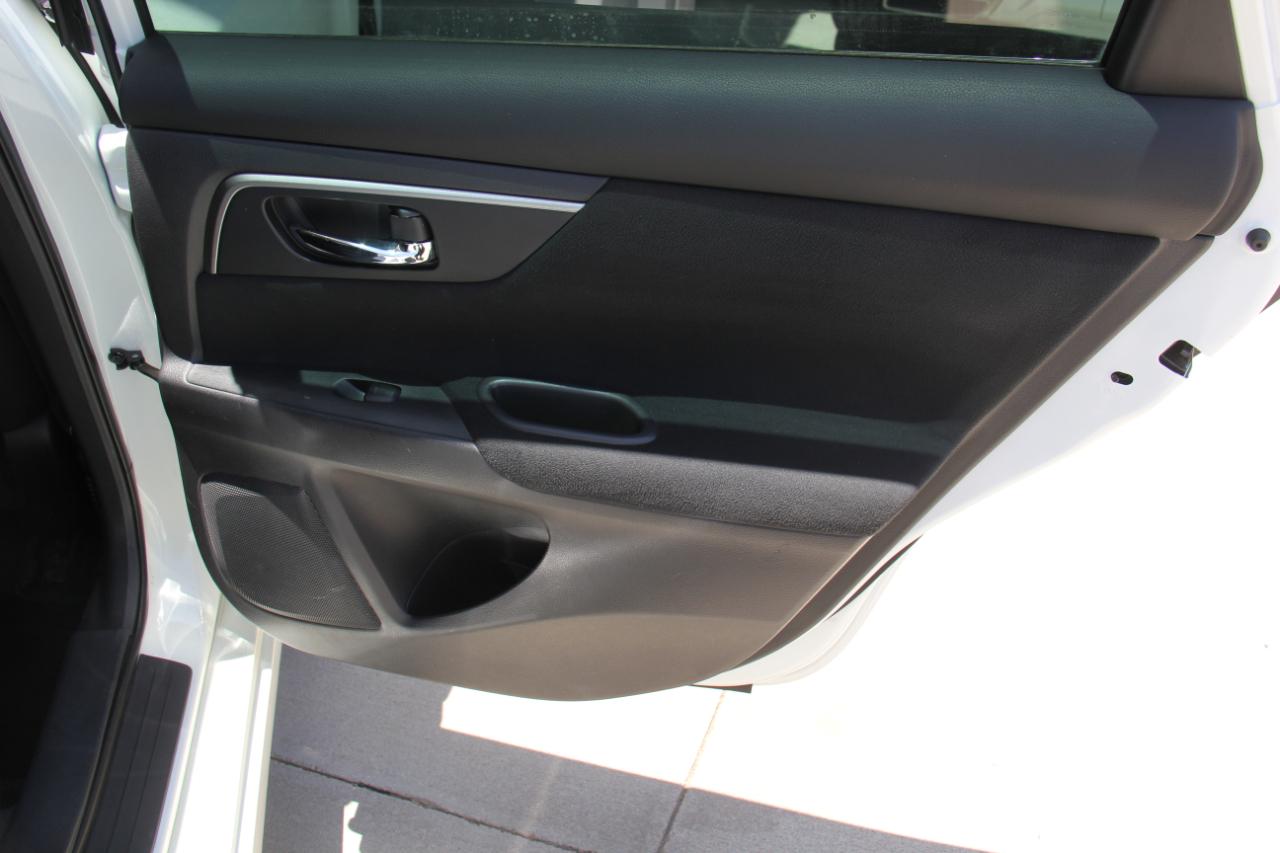 Nissan Altima 2.5 S 2015
