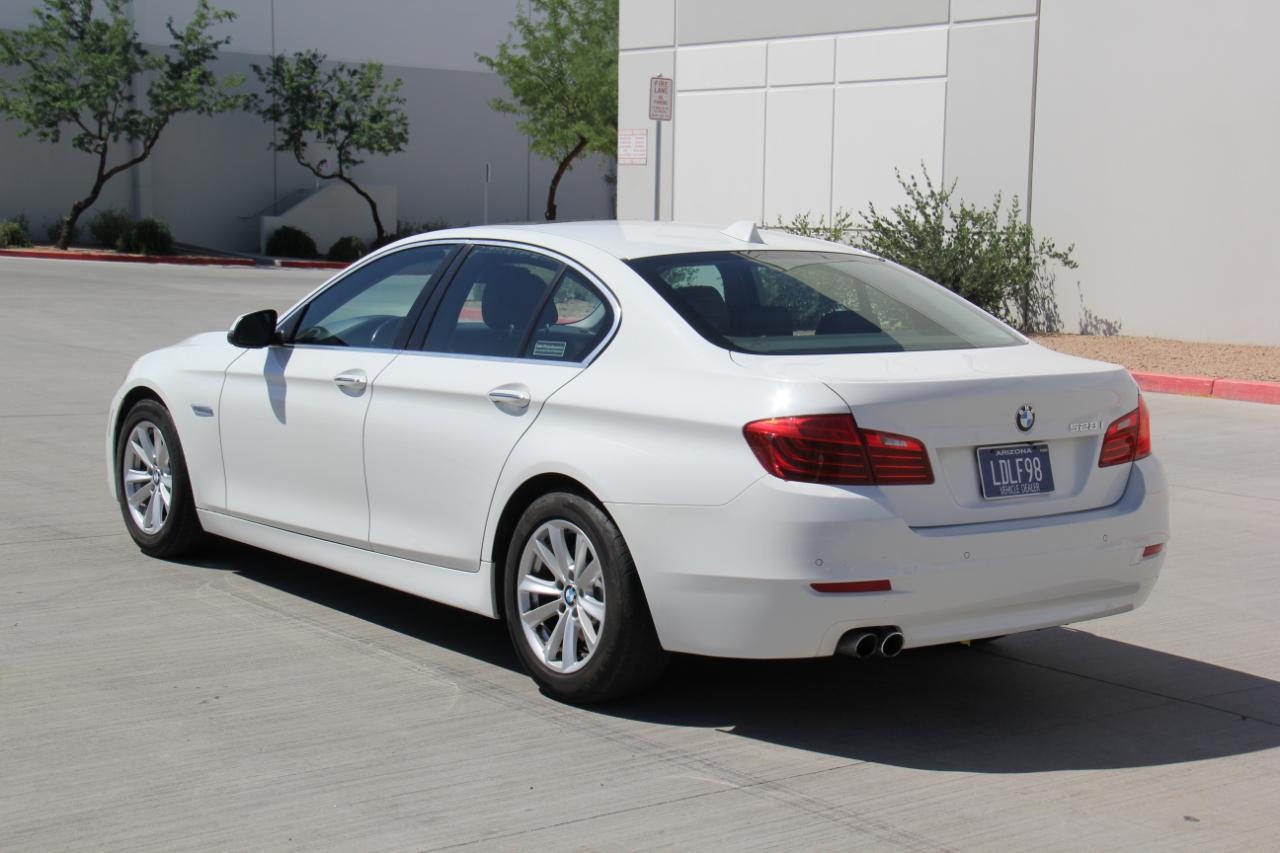 BMW 5-Series 528i 2016