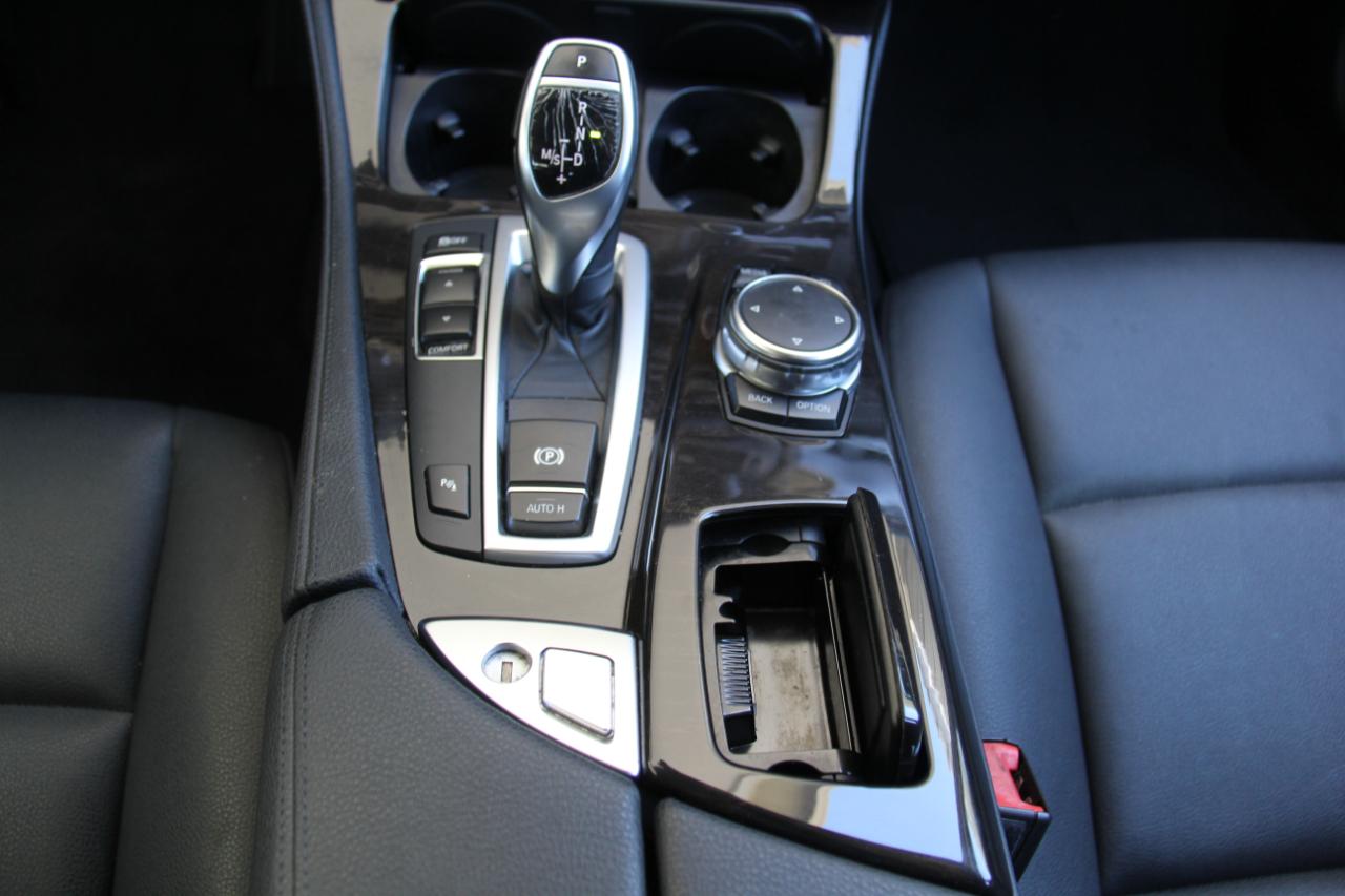 BMW 5-Series 528i 2016