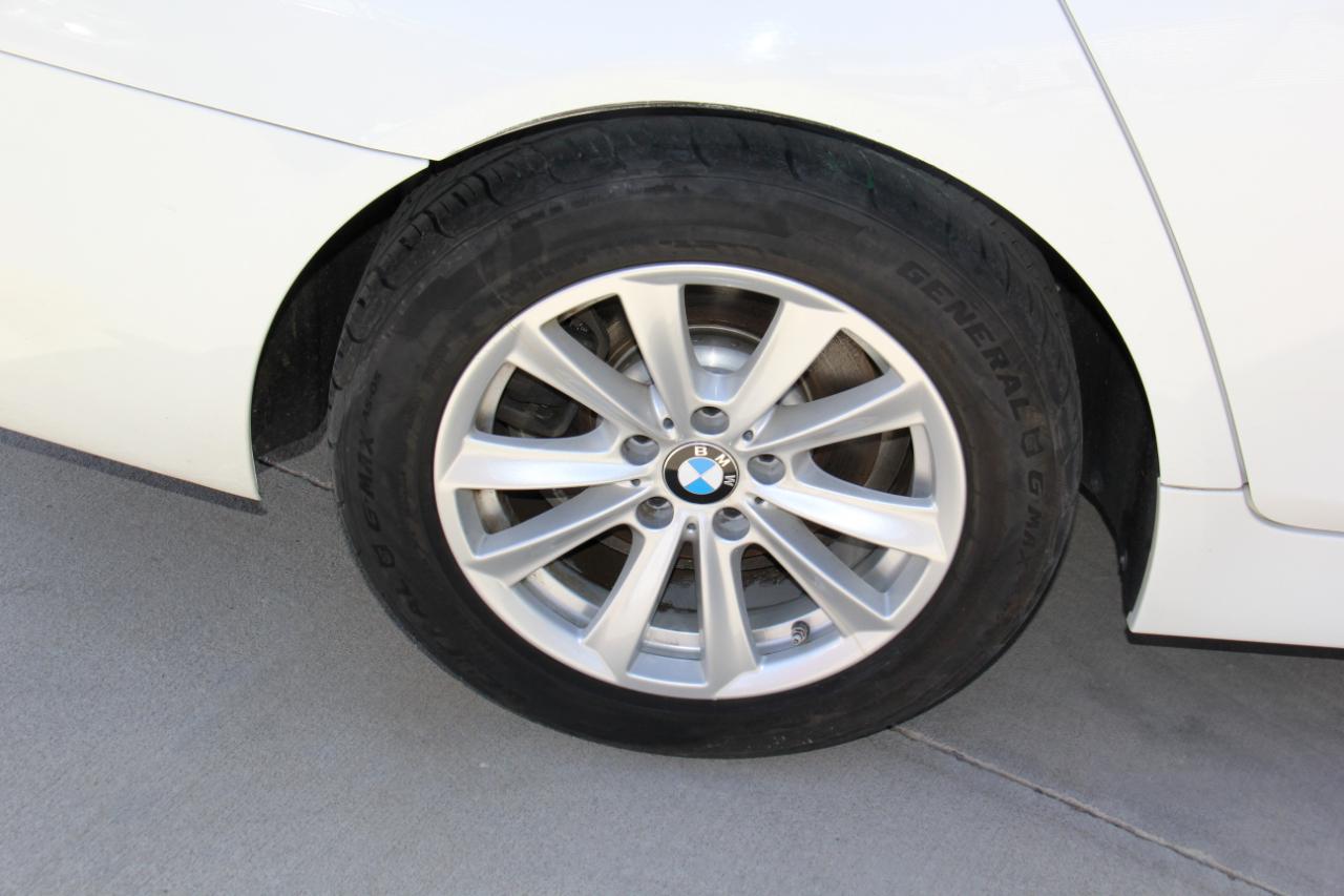 BMW 5-Series 528i 2016