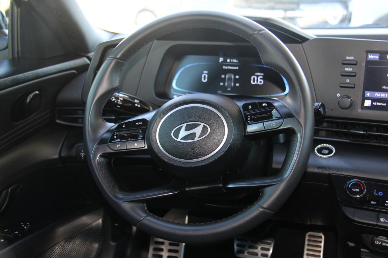 Hyundai Elantra SEL Sport 2025