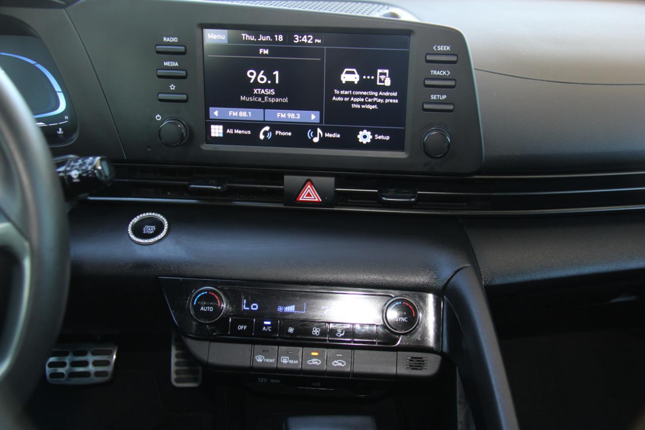 Hyundai Elantra SEL Sport 2025