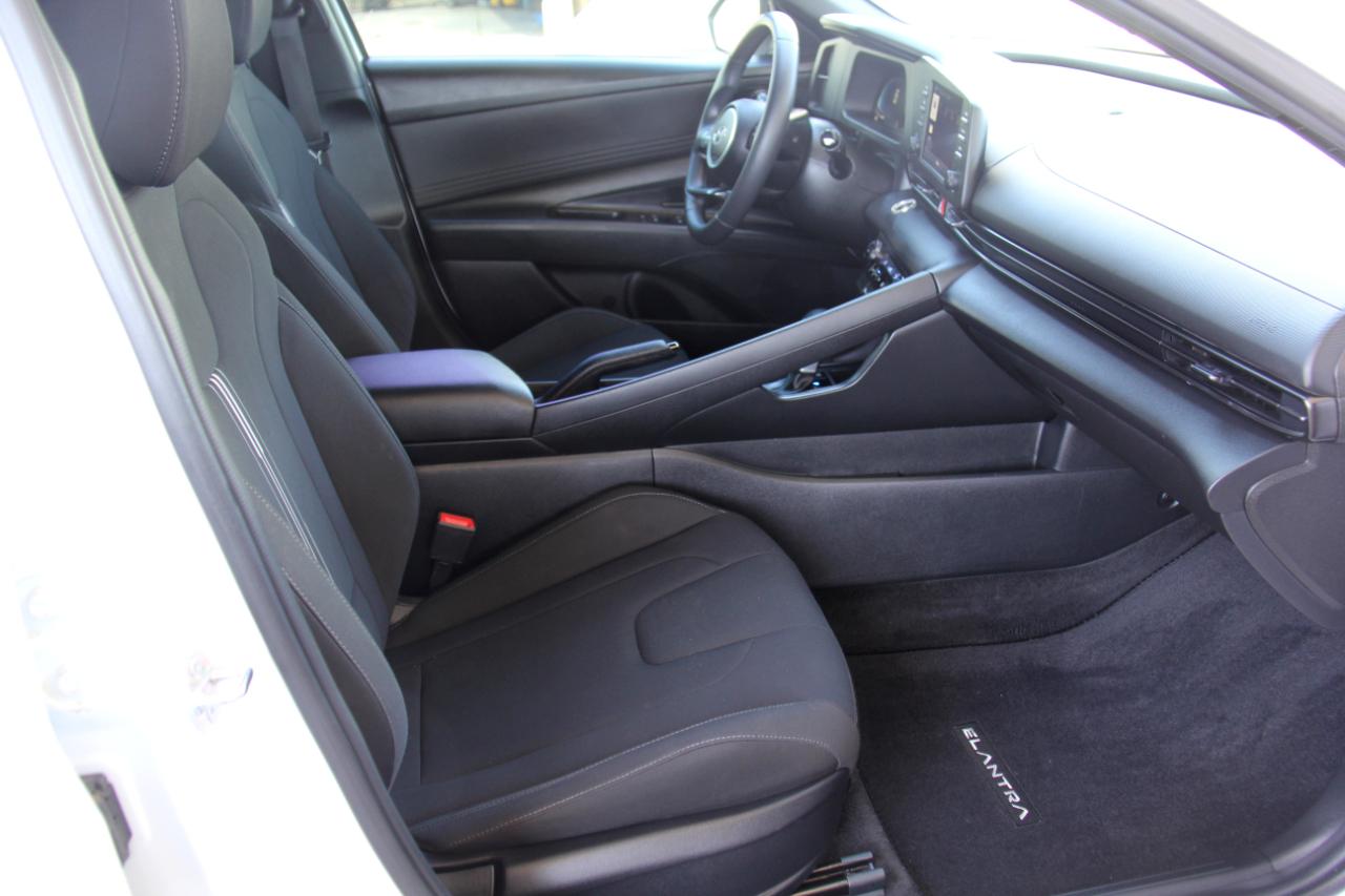Hyundai Elantra SEL Sport 2025