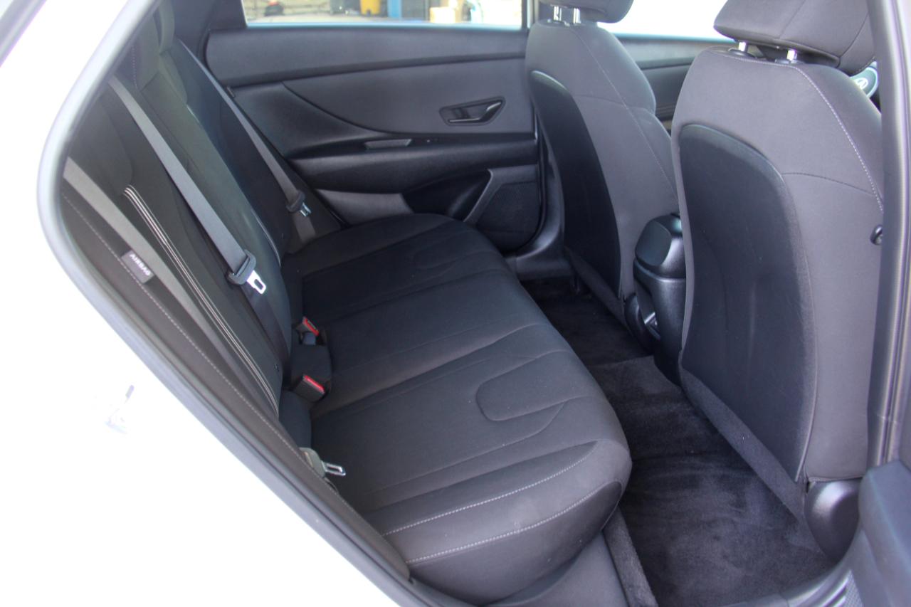 Hyundai Elantra SEL Sport 2025