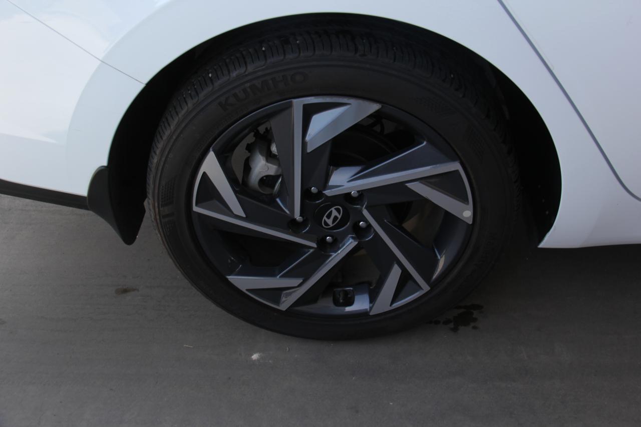 Hyundai Elantra SEL Sport 2025