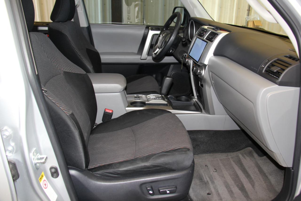 Toyota 4Runner SR5 2WD V6 2010