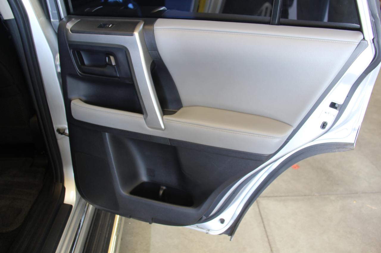 Toyota 4Runner SR5 2WD V6 2010