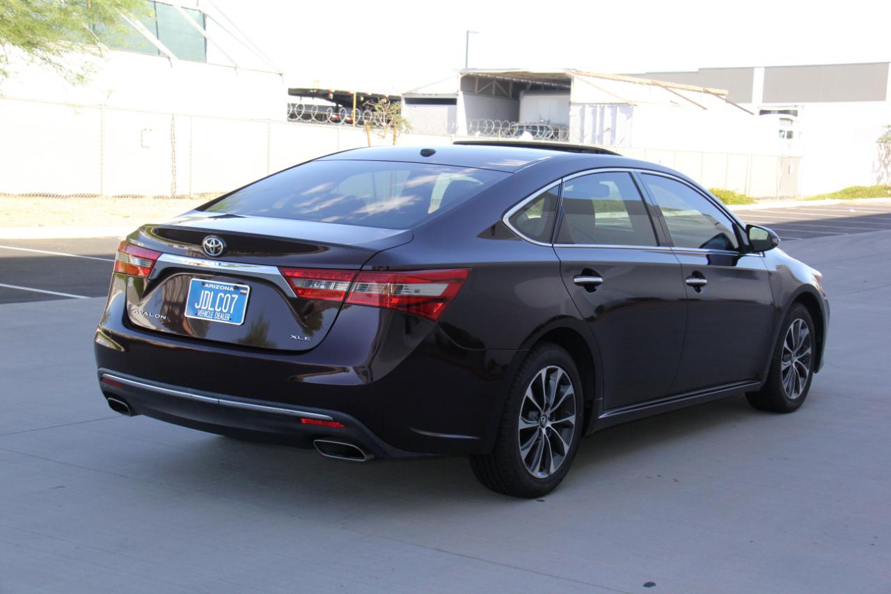 Toyota Avalon XLE 2016