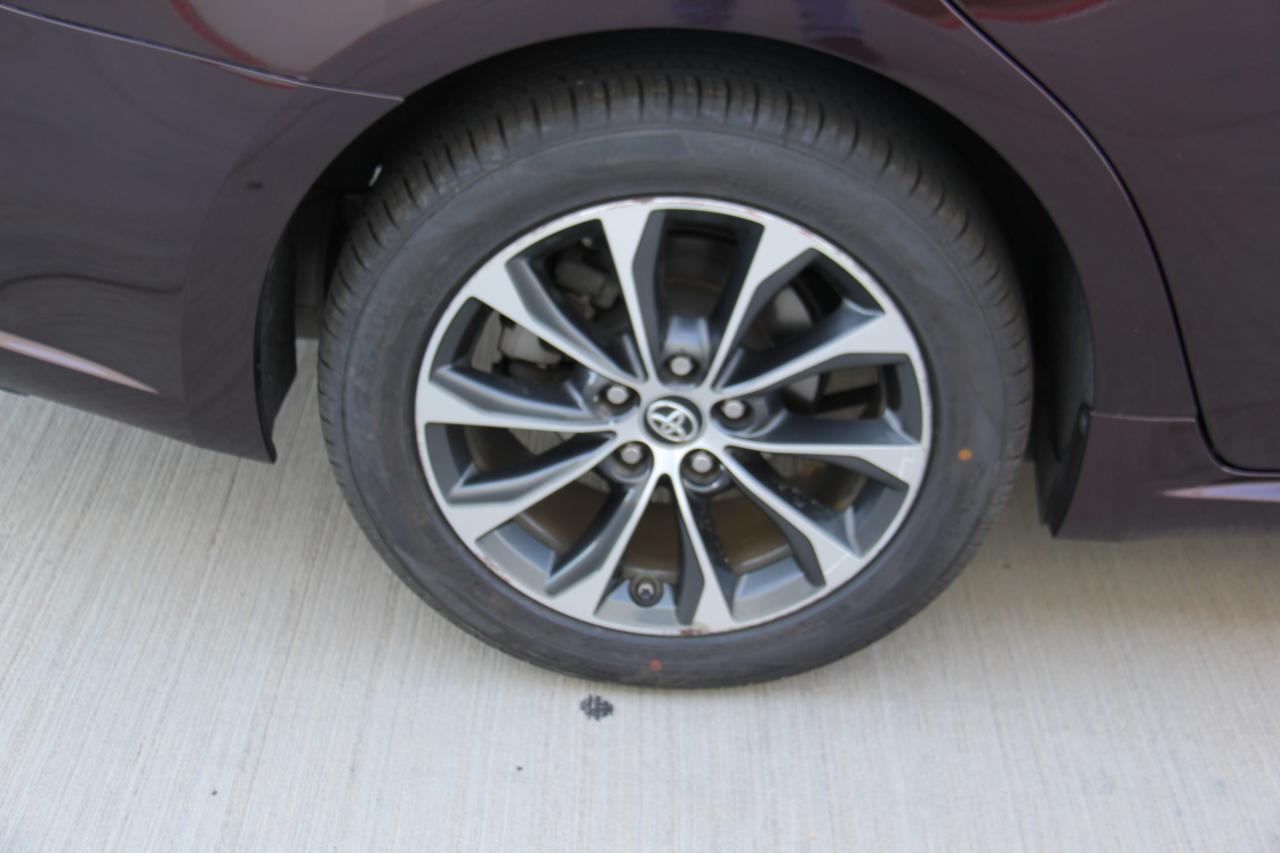 Toyota Avalon XLE 2016