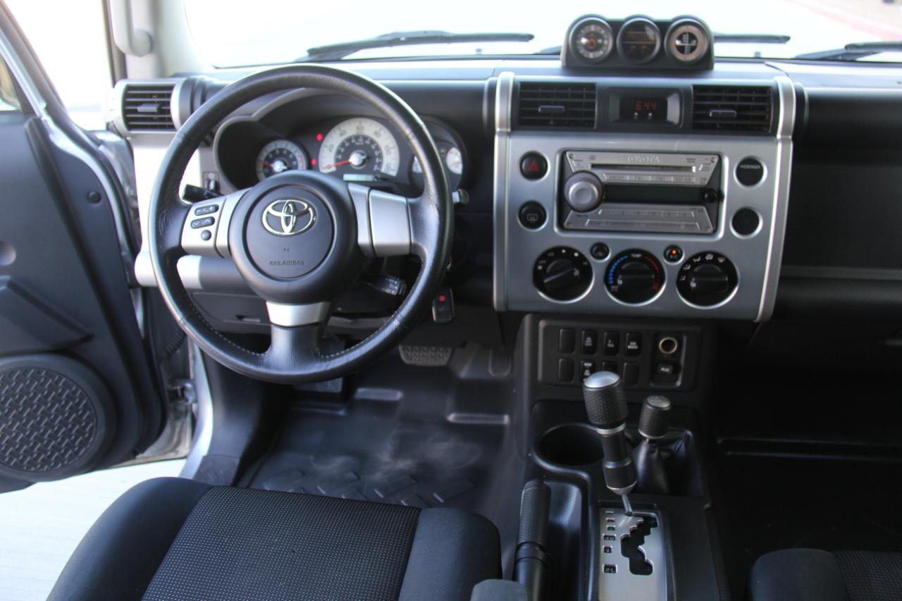 Toyota FJ Cruiser 4WD AT 2007